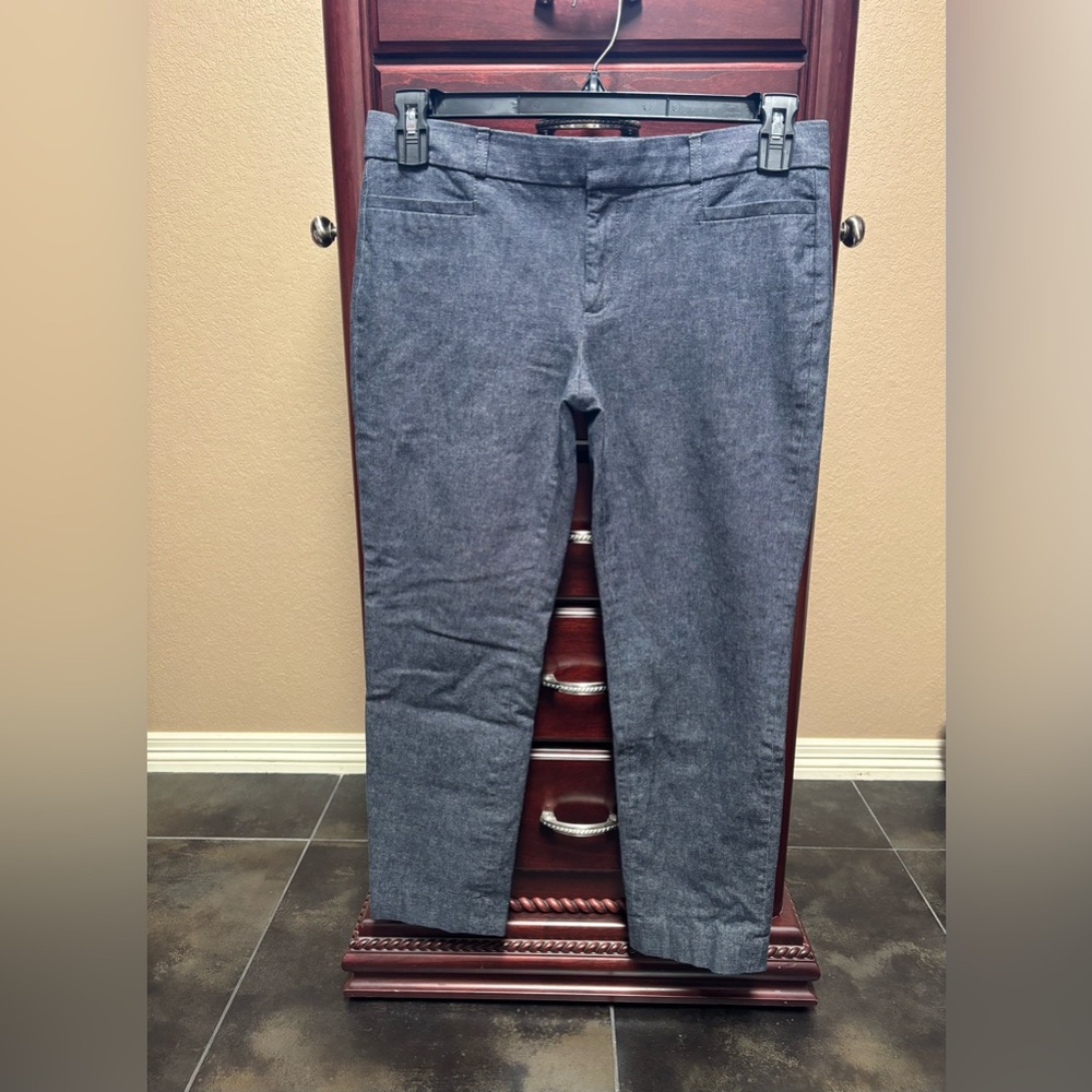 Banana Republic Women's Dark Blue Cropped Trousers